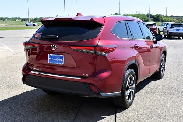 2021 Toyota Highlander XLE in Oklahoma City, OK - Ted Moore Auto Group