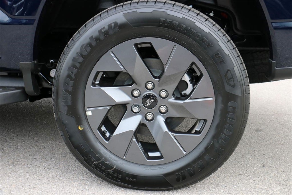 2025 Ford F-150 Lightning Flash™