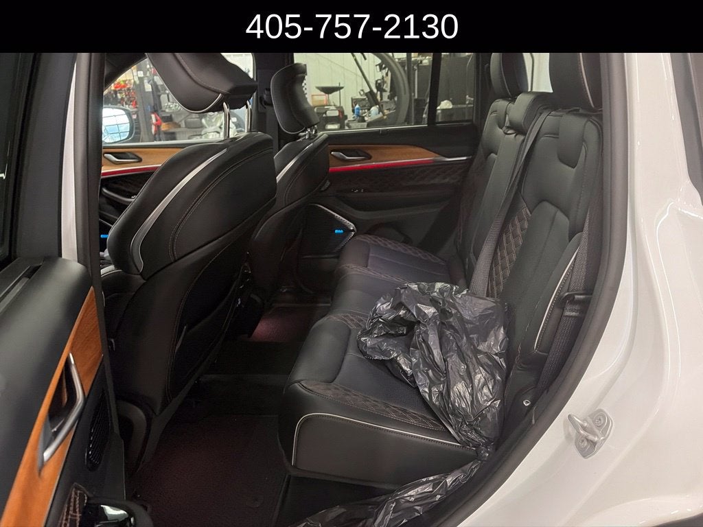 2023 Jeep Grand Cherokee Summit Reserve