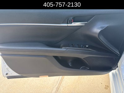 2022 Toyota Camry Hybrid XSE