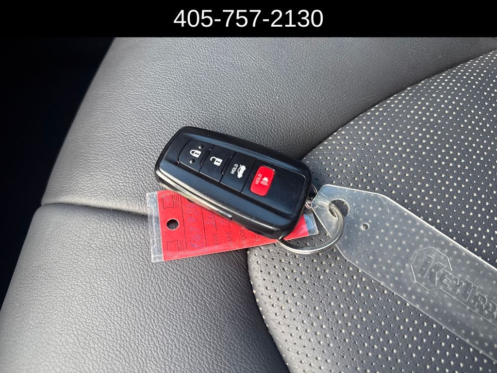 2022 Toyota Camry Hybrid XSE