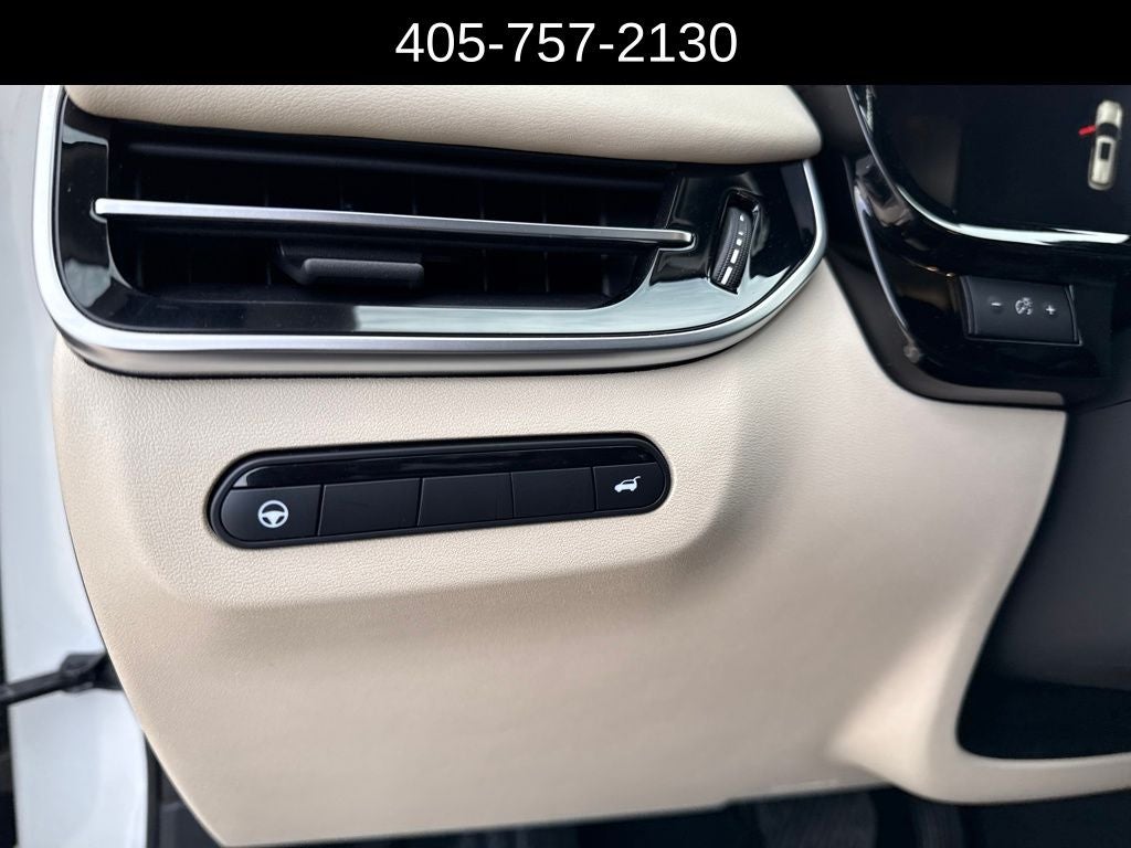 2022 INFINITI QX60 LUXE