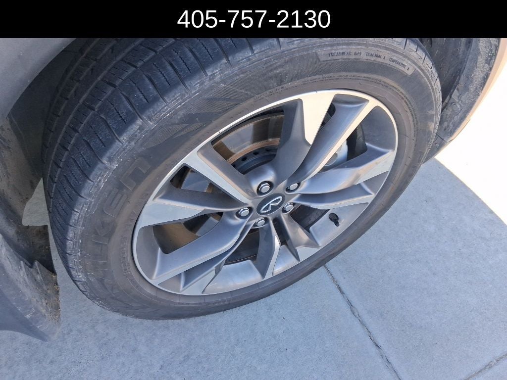 2022 INFINITI QX60 LUXE