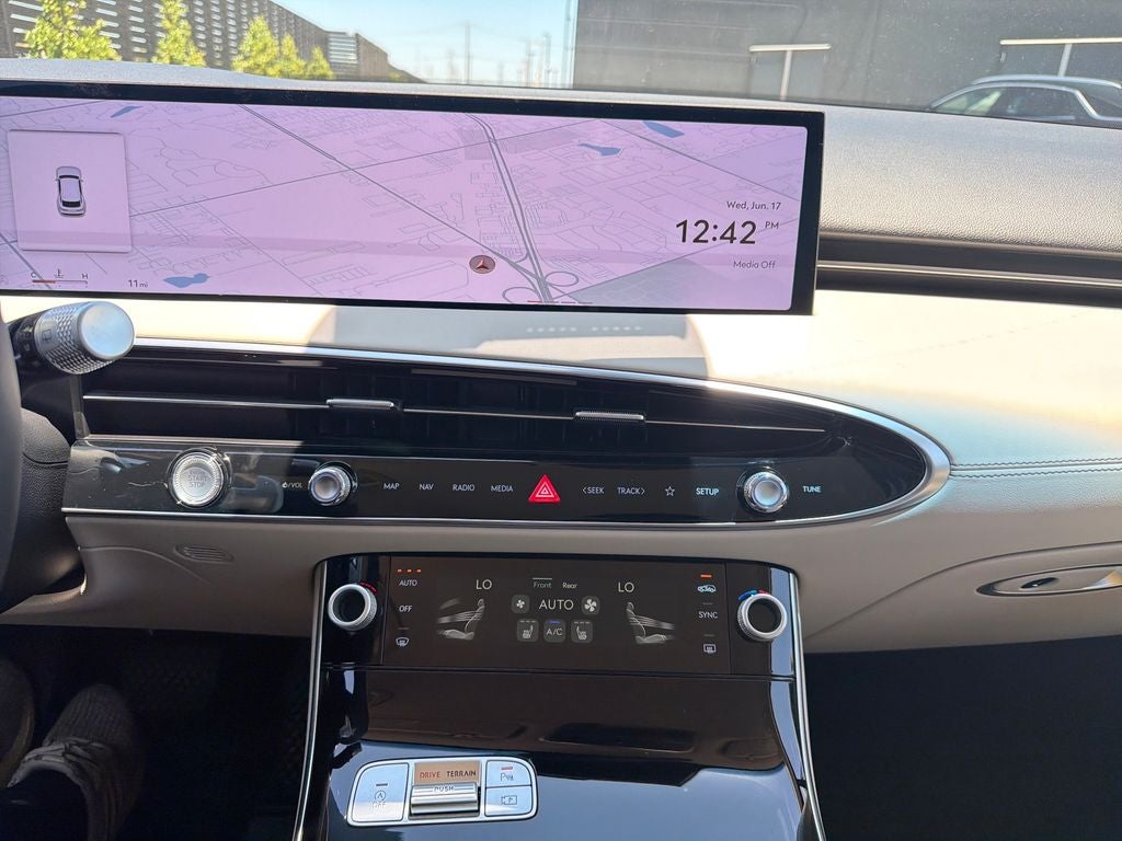 2026 Genesis GV70 2.5T