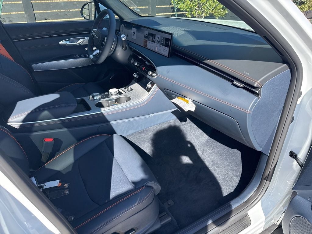 2026 Genesis GV70 2.5T Sport Prestige