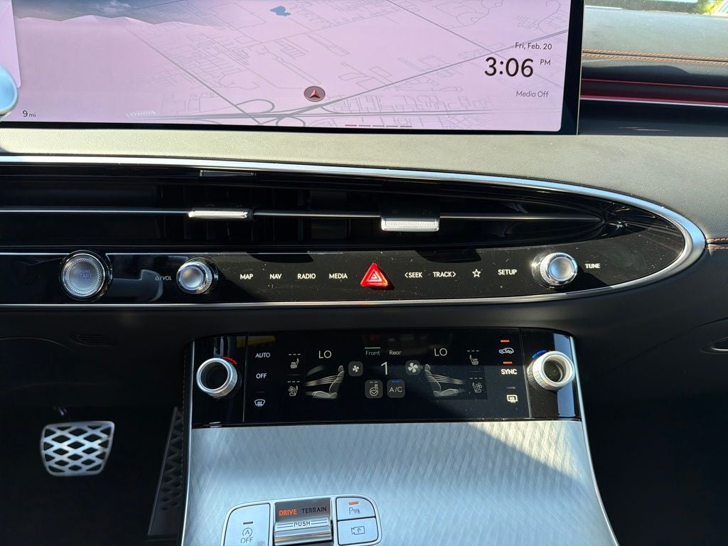 2026 Genesis GV70 2.5T Sport Prestige