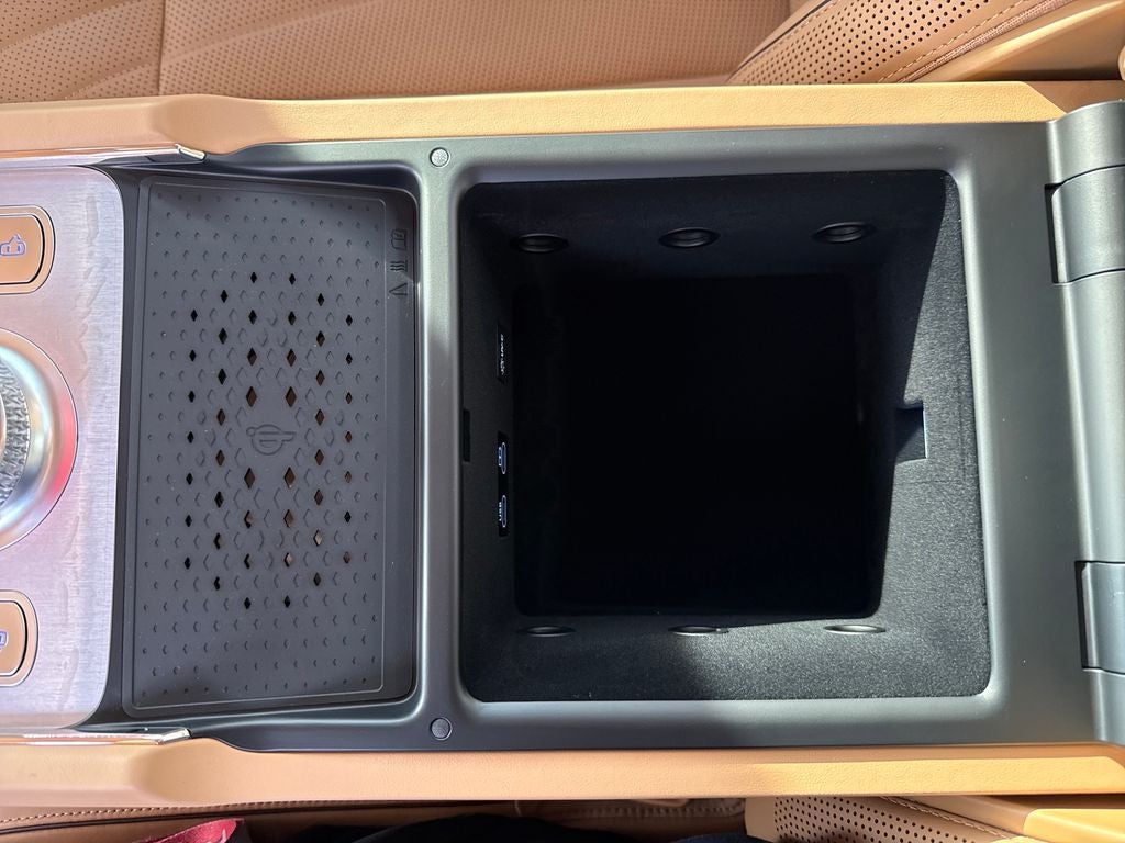 2026 Genesis G90 3.5T e-SC