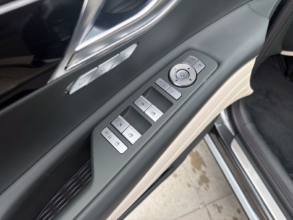 2027 Genesis GV80 2.5T