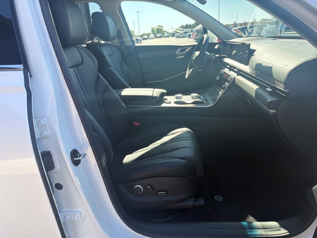 2027 Genesis GV80 2.5T Select