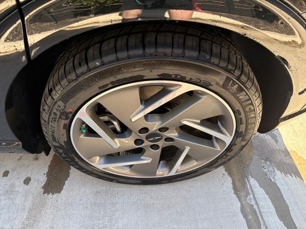 2026 Genesis GV60 Advanced