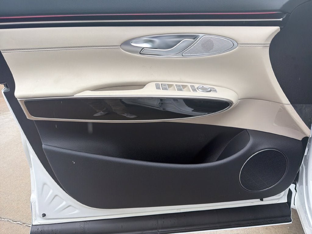 2027 Genesis GV70 2.5T