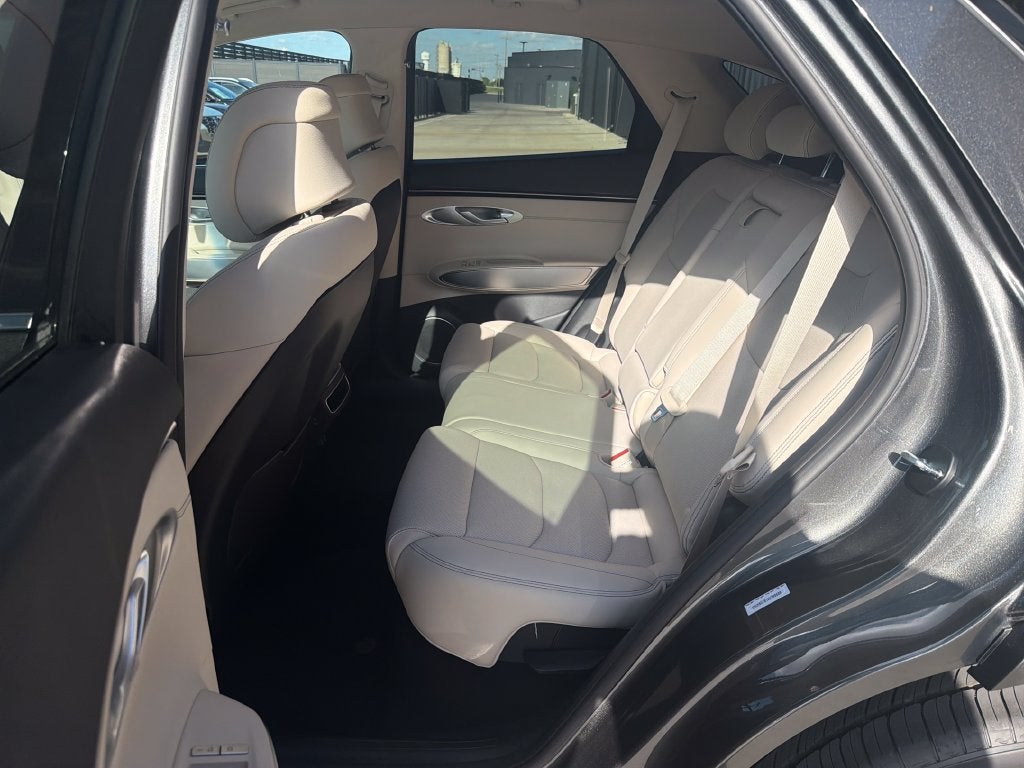 2027 Genesis GV70 2.5T Select