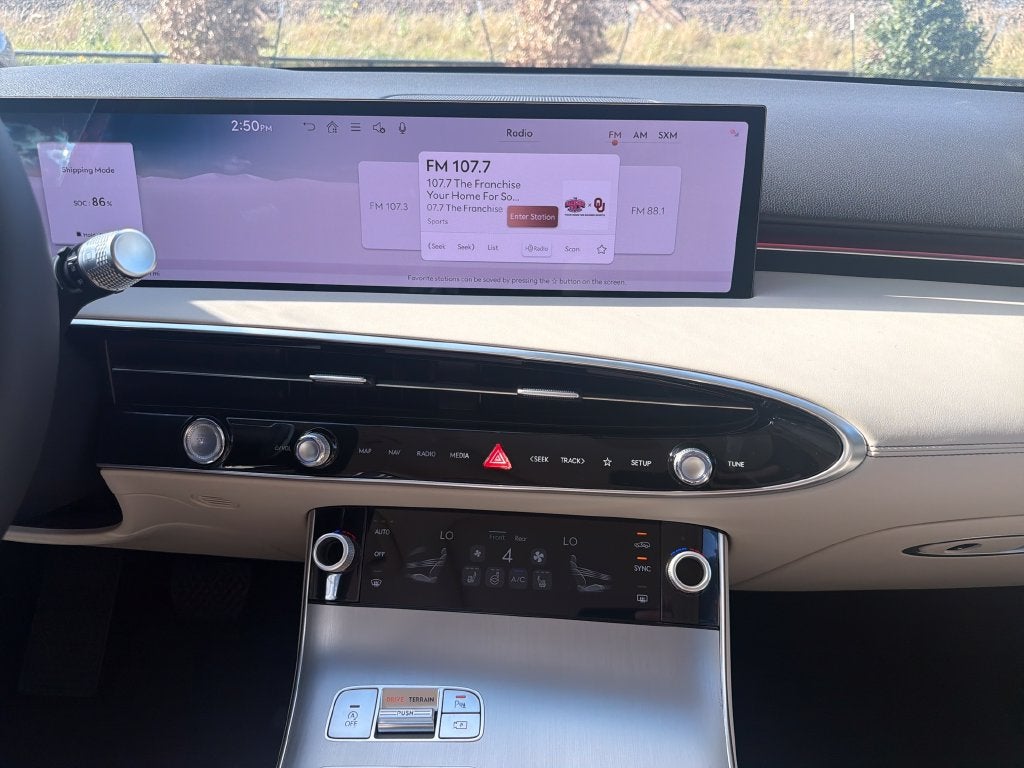 2027 Genesis GV70 2.5T Select