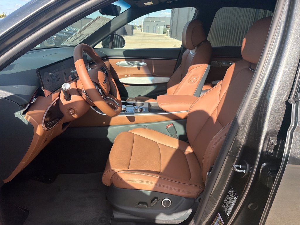 2027 Genesis GV70 2.5T Advanced