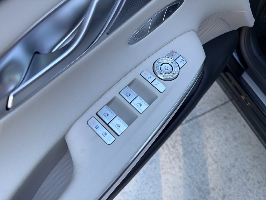 2027 Genesis GV70 2.5T Advanced