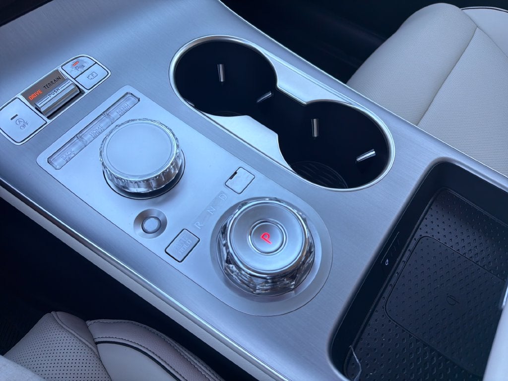 2027 Genesis GV70 2.5T Advanced