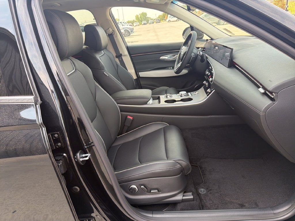 2027 Genesis GV70 2.5T Advanced