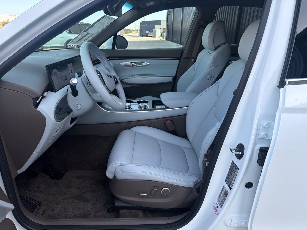 2027 Genesis GV70 2.5T Advanced