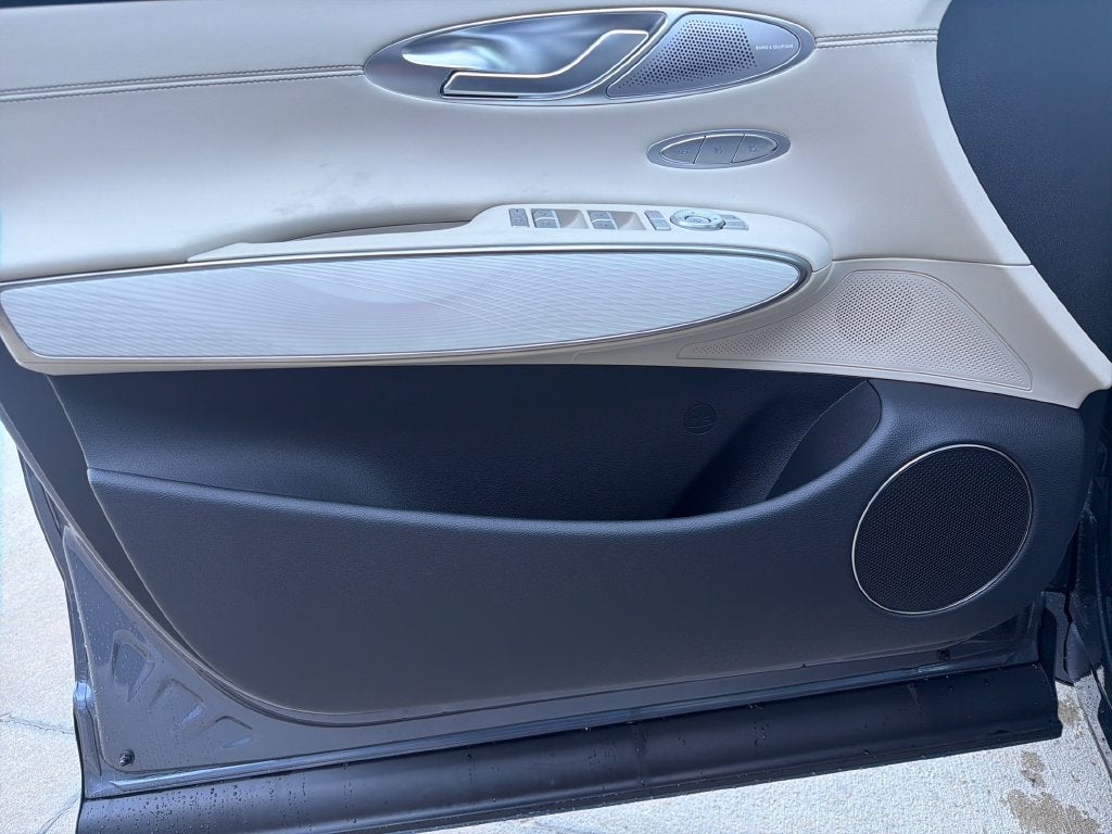 2027 Genesis GV70 2.5T Advanced