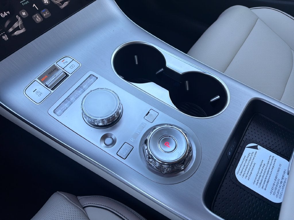 2027 Genesis GV70 2.5T Advanced