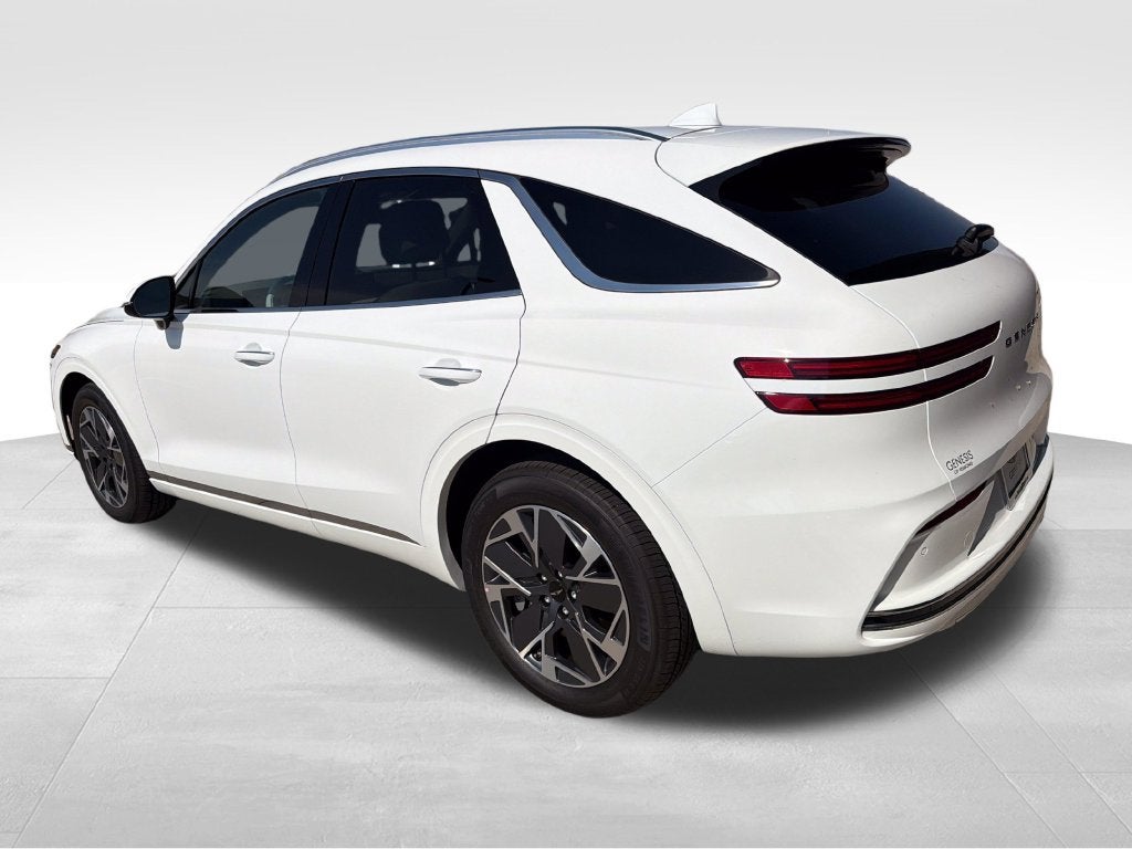 2027 Genesis Electrified GV70 Standard