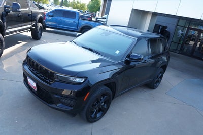 2022 Jeep Grand Cherokee Altitude