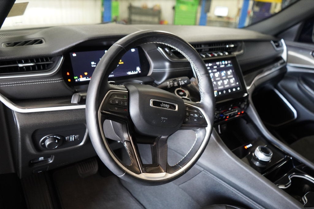 2022 Jeep Grand Cherokee Altitude