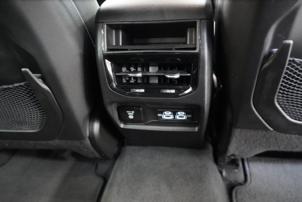 2022 Jeep Grand Cherokee Altitude