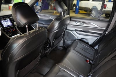 2022 Jeep Grand Cherokee Altitude