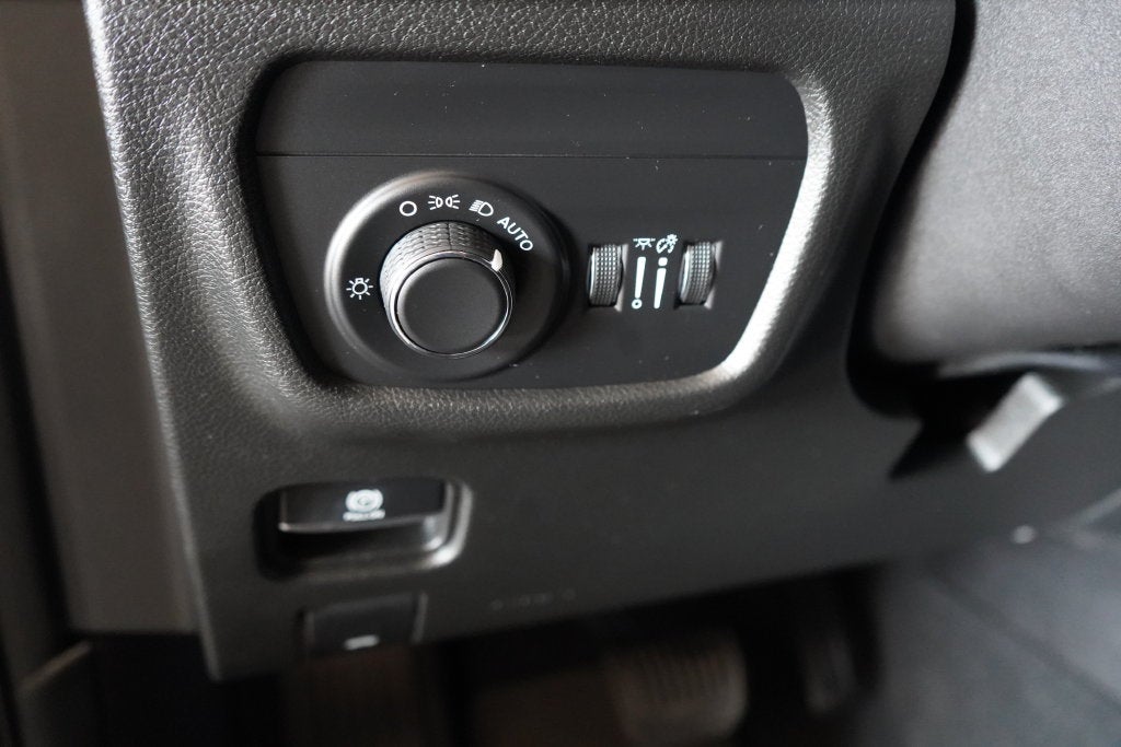 2022 Jeep Grand Cherokee Altitude