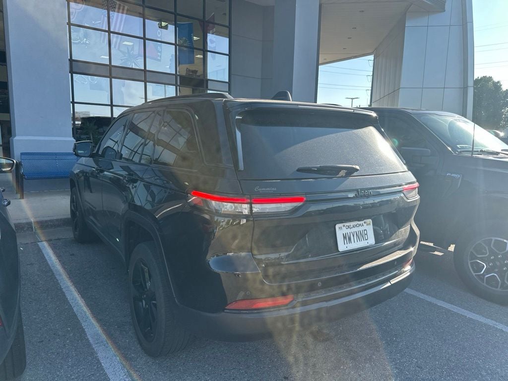 2022 Jeep Grand Cherokee Altitude