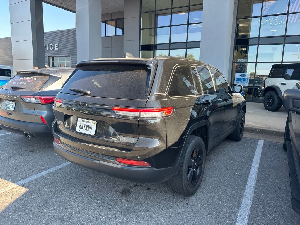 2022 Jeep Grand Cherokee Altitude
