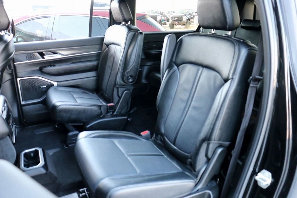 2024 Jeep Wagoneer L Series II