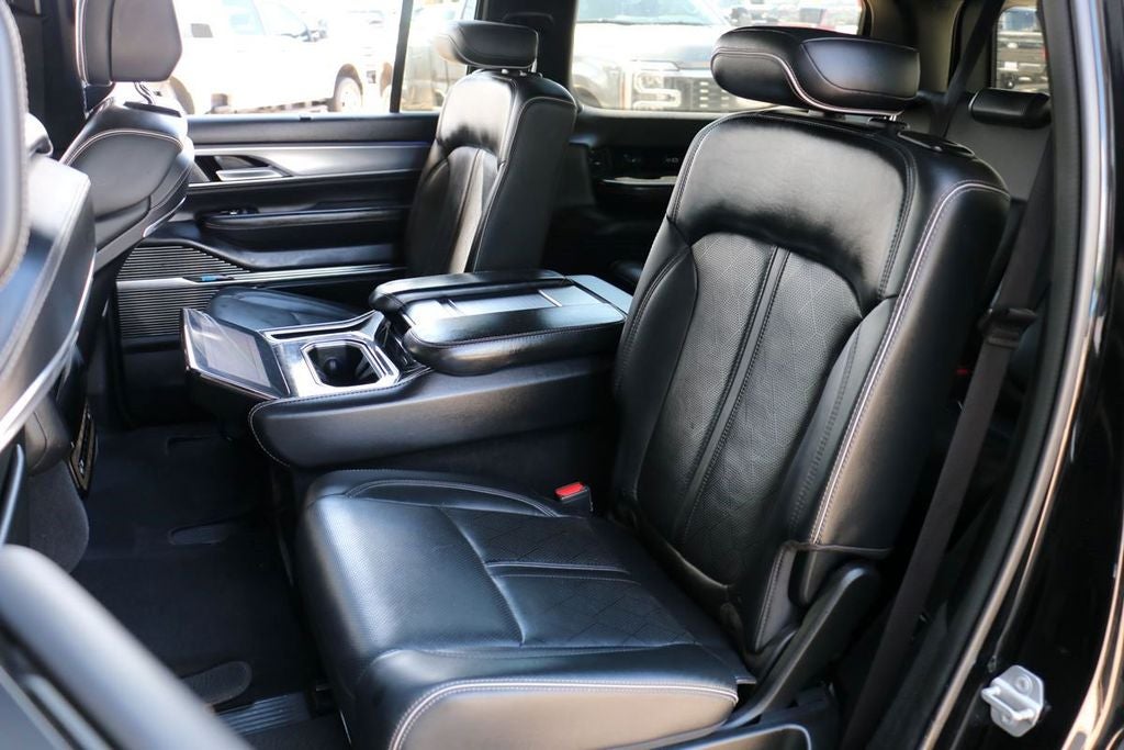 2022 Jeep Grand Wagoneer Series II