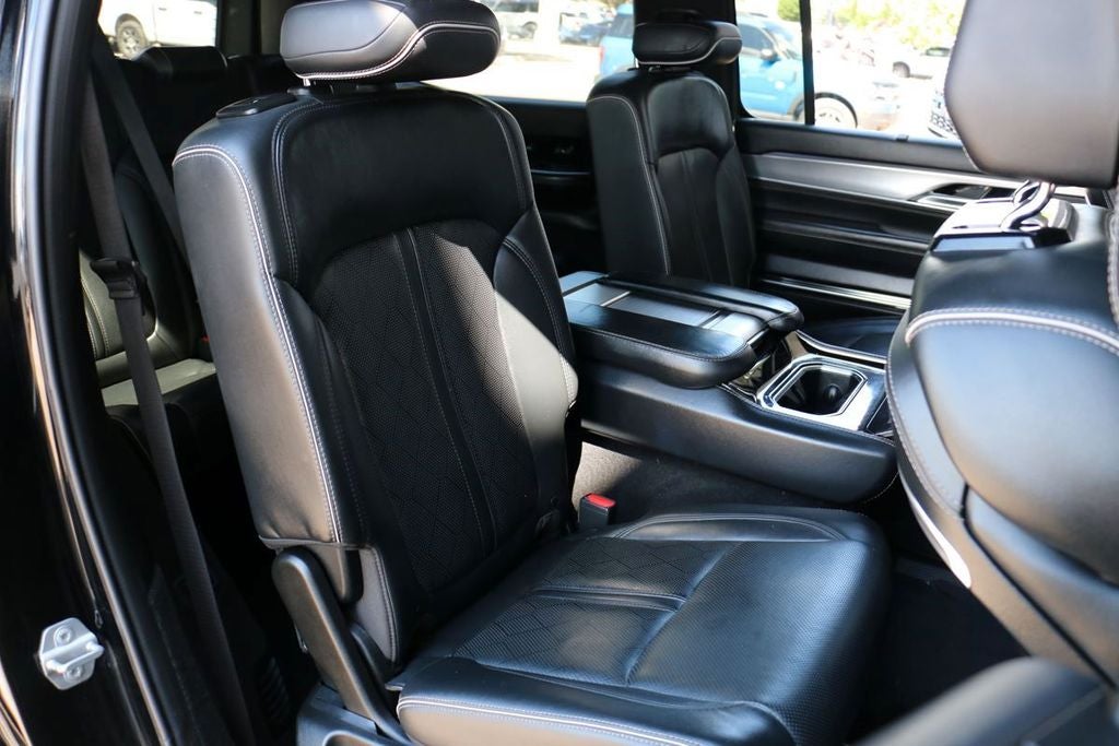 2022 Jeep Grand Wagoneer Series II