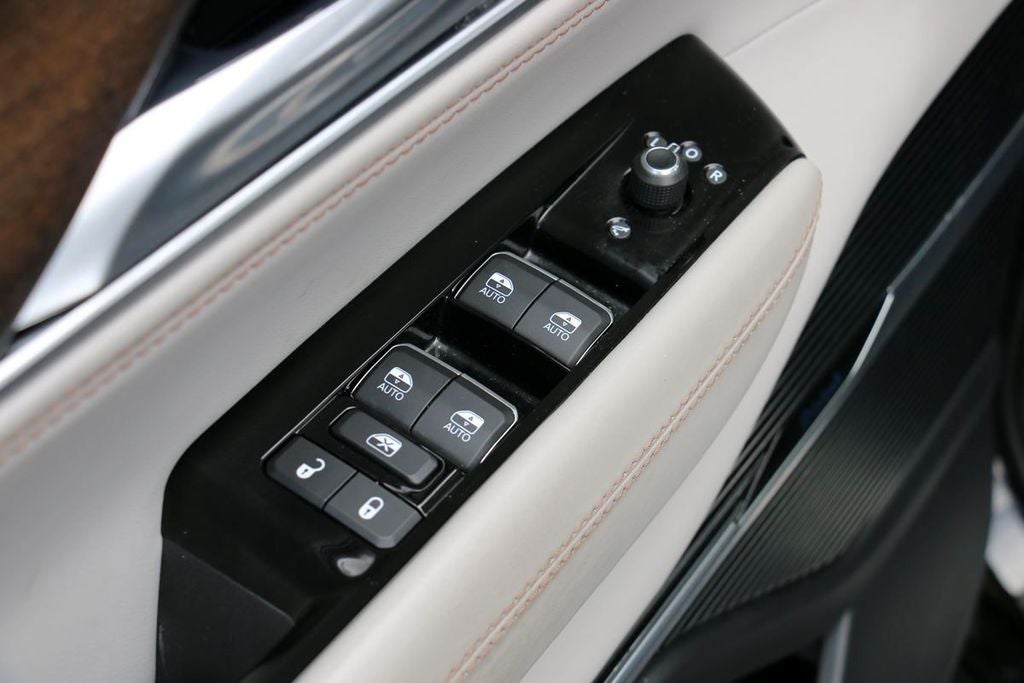 2023 Jeep Grand Wagoneer Series II