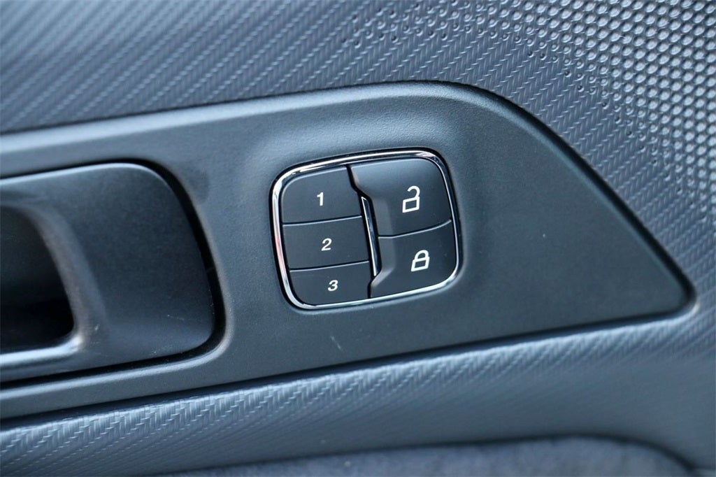 2025 Ford Mustang Dark Horse