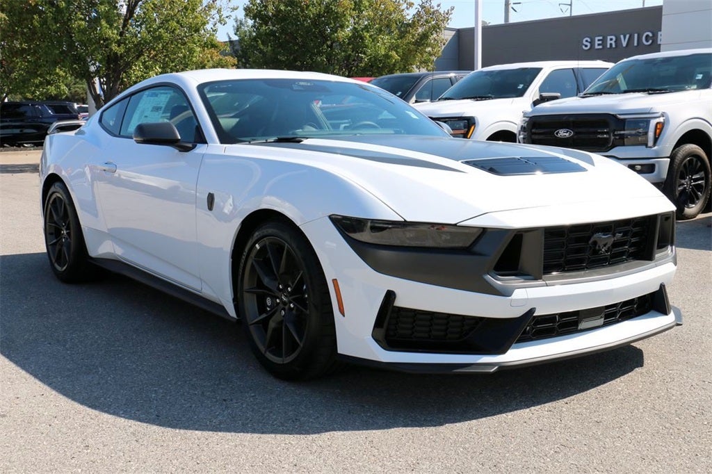 2025 Ford Mustang Dark Horse