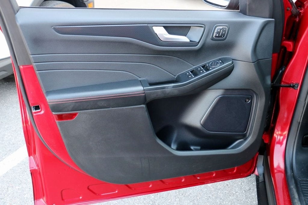 2024 Ford Escape Hybrid ST-Line Elite