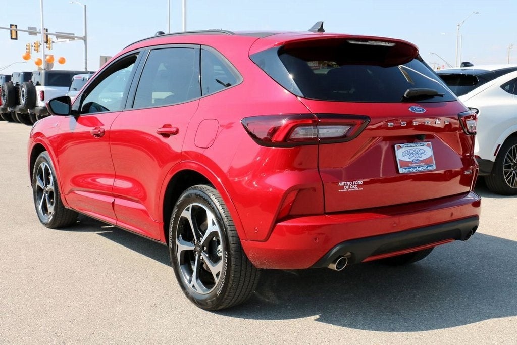 2024 Ford Escape Hybrid ST-Line Elite