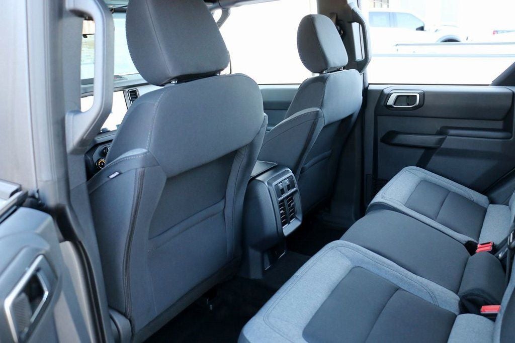 2026 Ford Bronco Base Custom