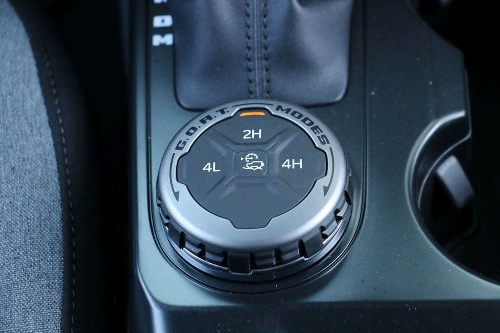 2026 Ford Bronco Base Custom