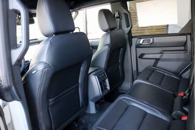 2026 Ford Bronco Outer Banks Custom