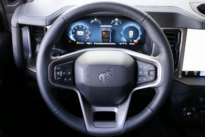 2026 Ford Bronco Outer Banks Custom