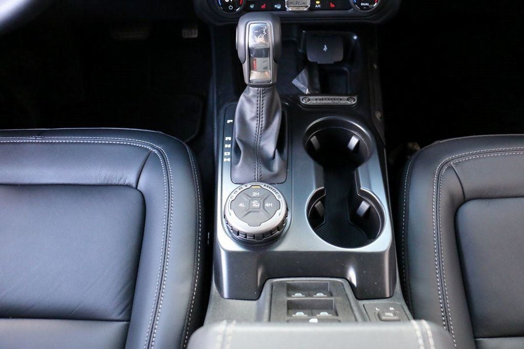 2026 Ford Bronco Outer Banks Custom