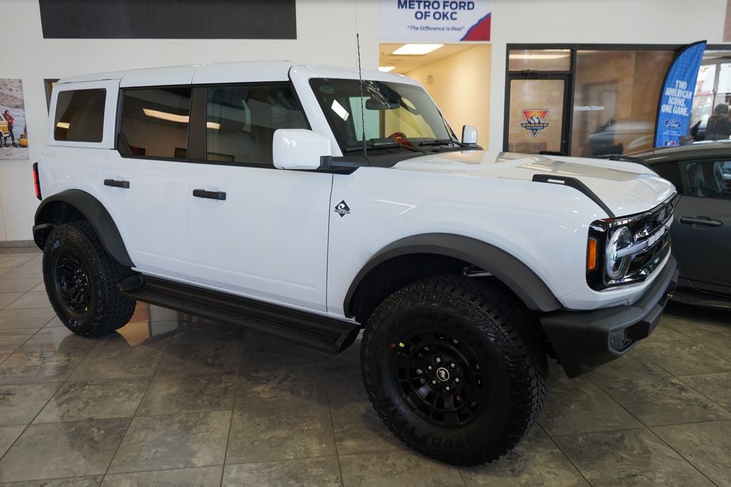 2026 Ford Bronco Outer Banks