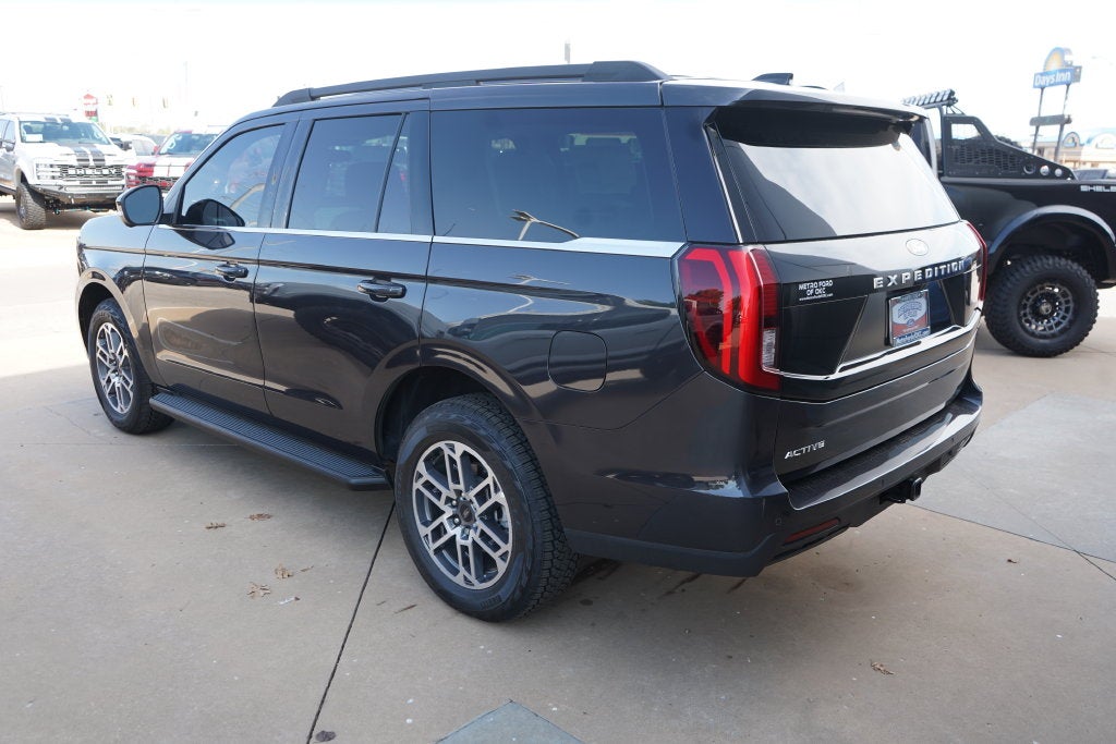 2026 Ford Expedition Active