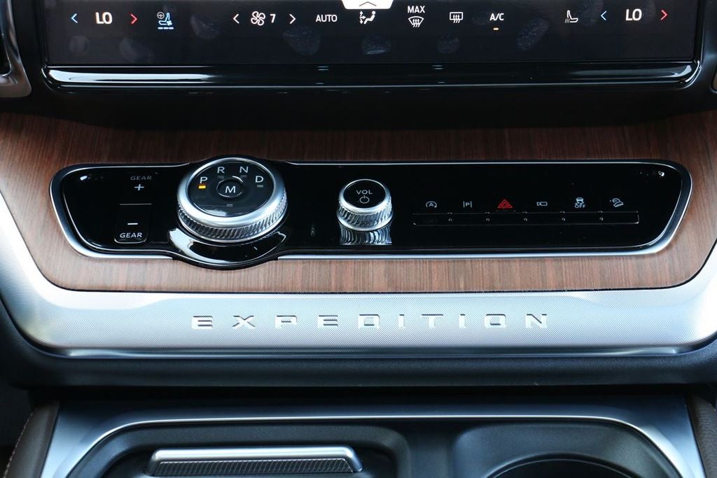 2027 Ford Expedition King Ranch