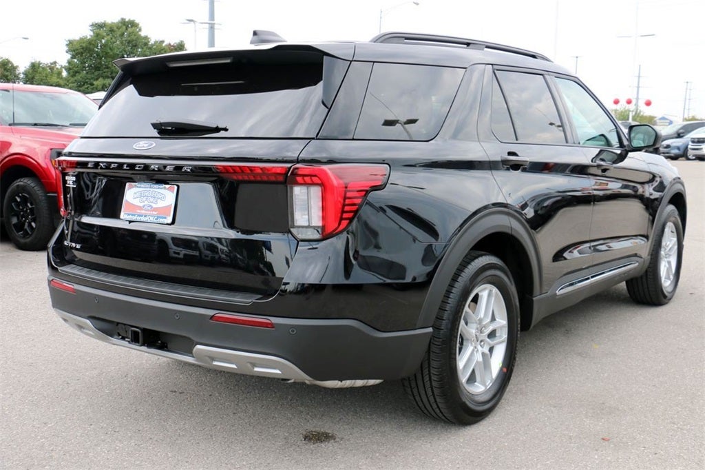 2025 Ford Explorer Active