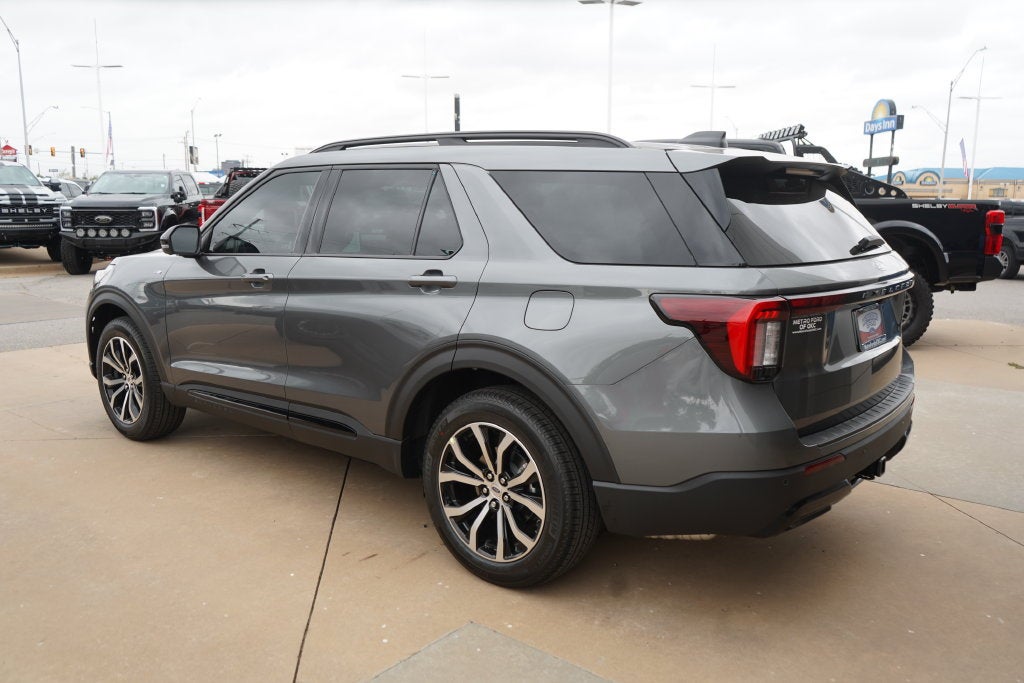 2027 Ford Explorer ST-Line